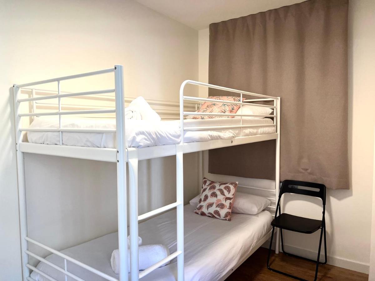 Espot Cowork & Apartments - L'Amfitriona Luaran gambar