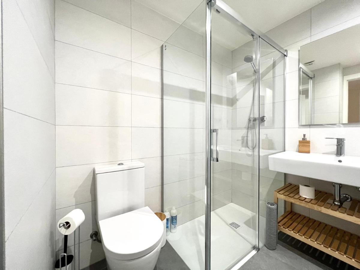Espot Cowork & Apartments - L'Amfitriona Luaran gambar