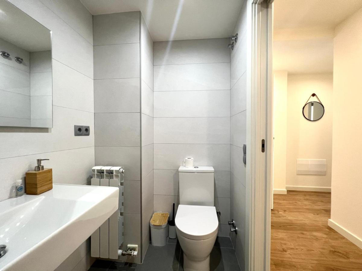 Espot Cowork & Apartments - L'Amfitriona Luaran gambar
