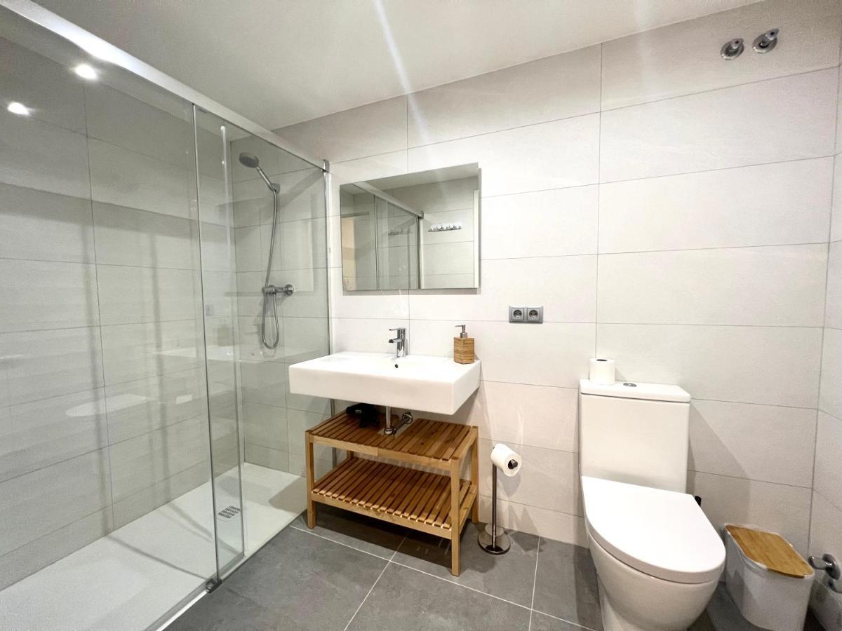 Espot Cowork & Apartments - L'Amfitriona Luaran gambar
